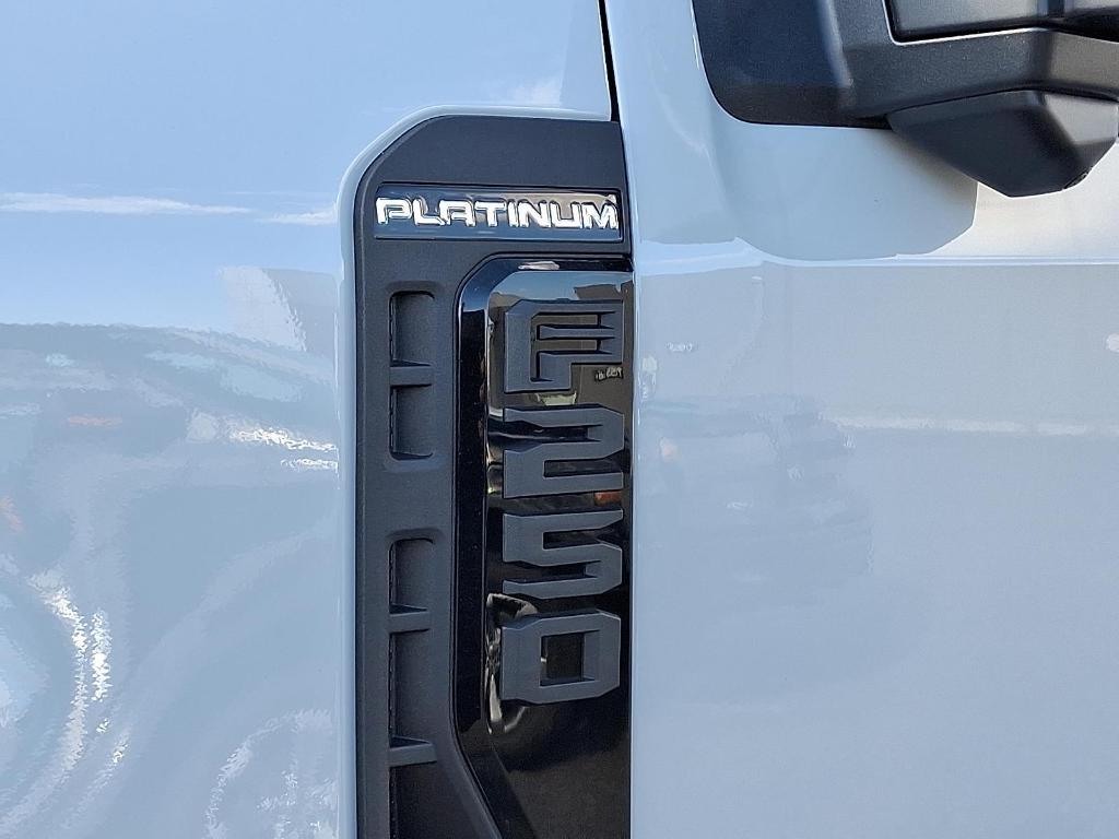 new 2025 Ford F-250 car, priced at $95,716