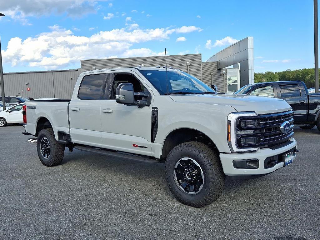 new 2025 Ford F-250 car, priced at $95,716
