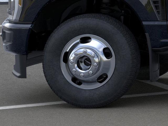 new 2025 Ford F-350 car, priced at $102,290