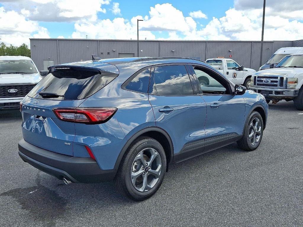 new 2025 Ford Escape car, priced at $30,644