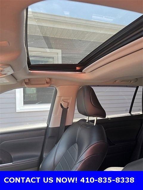 used 2022 Toyota Highlander car, priced at $32,400