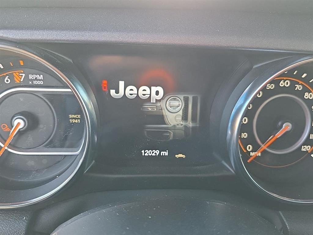 used 2023 Jeep Gladiator car, priced at $41,900