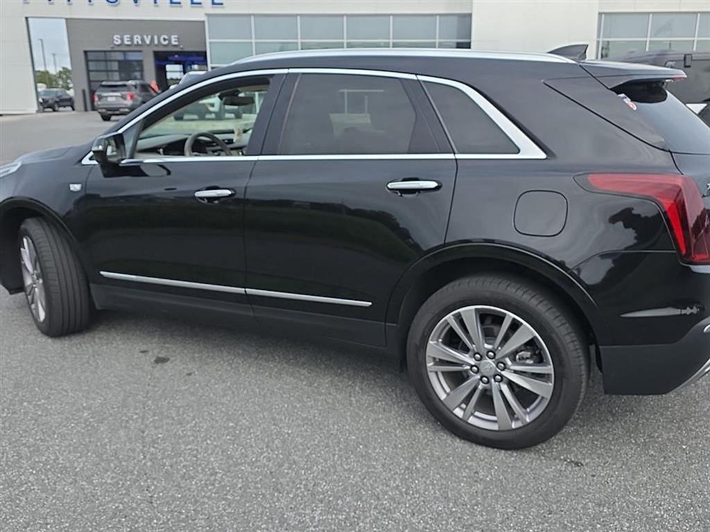 used 2024 Cadillac XT5 car, priced at $42,000