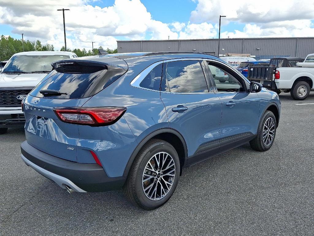new 2025 Ford Escape car, priced at $32,468