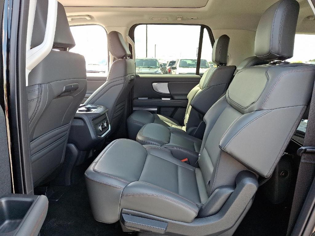new 2025 Ford Expedition Max car, priced at $80,058