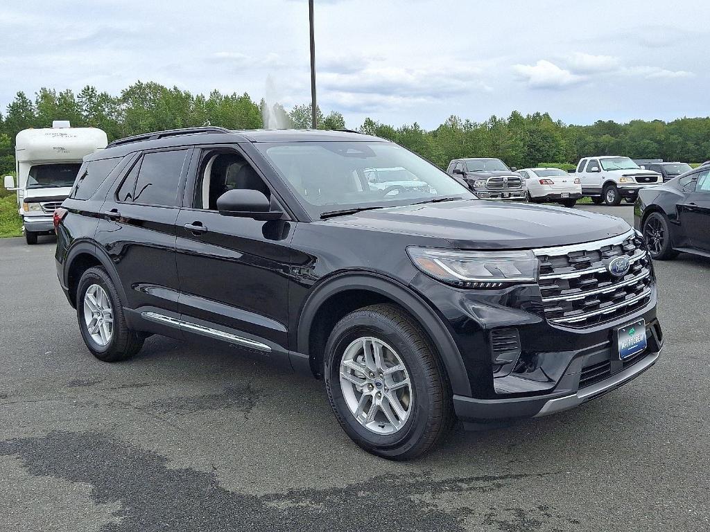 new 2025 Ford Explorer car, priced at $41,761