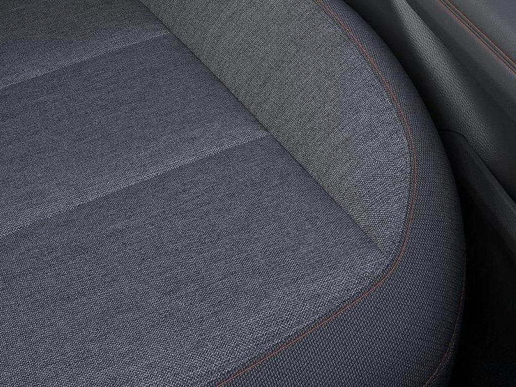 new 2025 Ford Explorer car, priced at $41,761