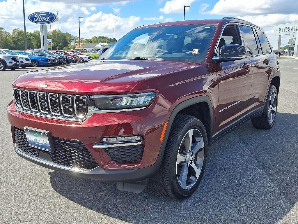 used 2024 Jeep Grand Cherokee car, priced at $35,900