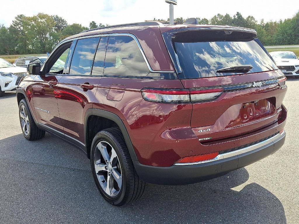 used 2024 Jeep Grand Cherokee car, priced at $35,900