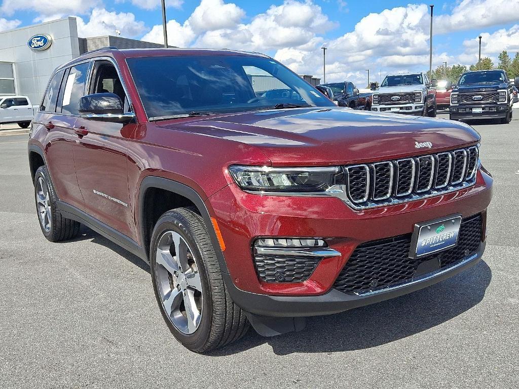 used 2024 Jeep Grand Cherokee car, priced at $35,900