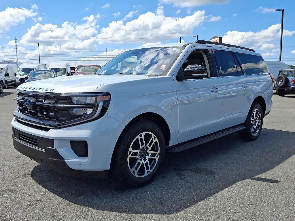 new 2025 Ford Expedition Max car, priced at $73,230