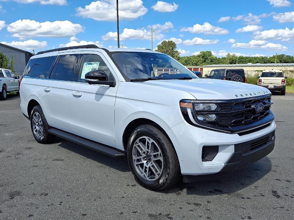 new 2025 Ford Expedition Max car, priced at $73,230