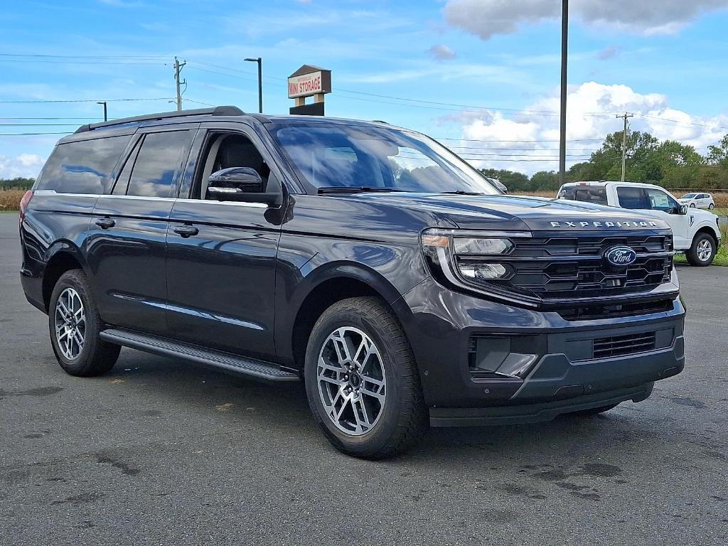 new 2025 Ford Expedition Max car, priced at $76,435