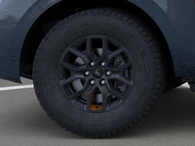 new 2025 Ford Expedition car, priced at $85,735