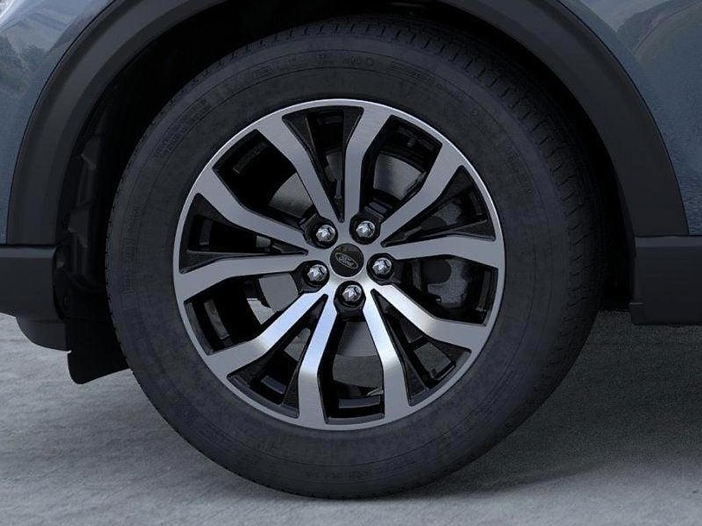 new 2025 Ford Explorer car, priced at $48,565