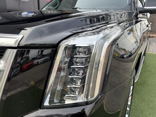 used 2018 Cadillac Escalade car, priced at $27,995