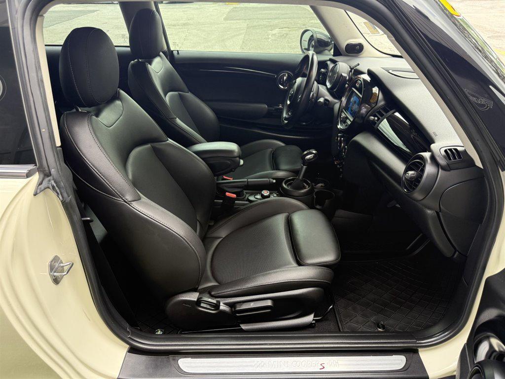 used 2019 MINI Hardtop car, priced at $16,995