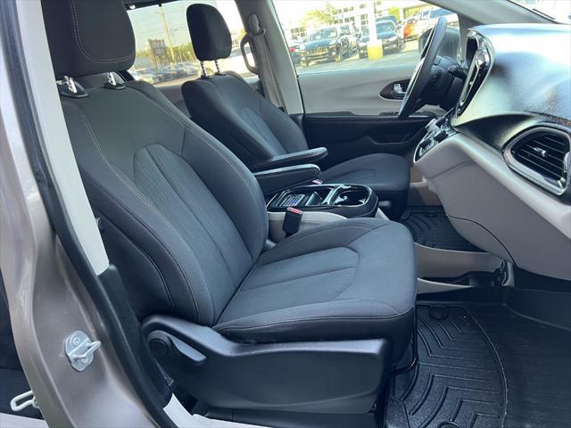 used 2018 Chrysler Pacifica car, priced at $15,995