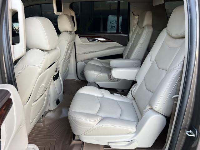 used 2016 Cadillac Escalade ESV car, priced at $24,995