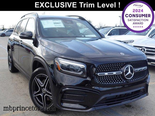 new 2024 Mercedes-Benz GLB 250 car, priced at $55,225