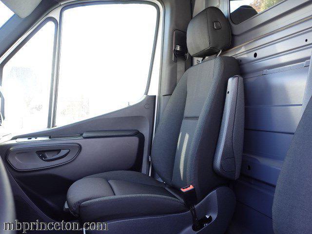 new 2025 Mercedes-Benz Sprinter 2500 car, priced at $61,395