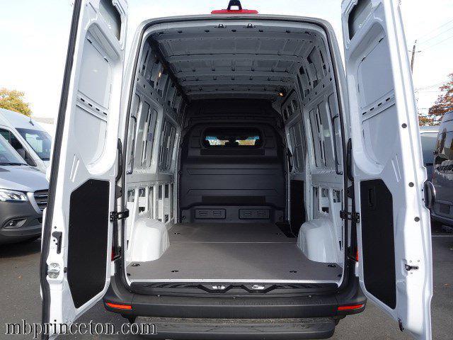 new 2024 Mercedes-Benz Sprinter 2500 car, priced at $58,291