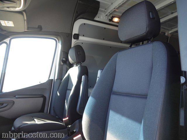 new 2024 Mercedes-Benz Sprinter 2500 car, priced at $69,277