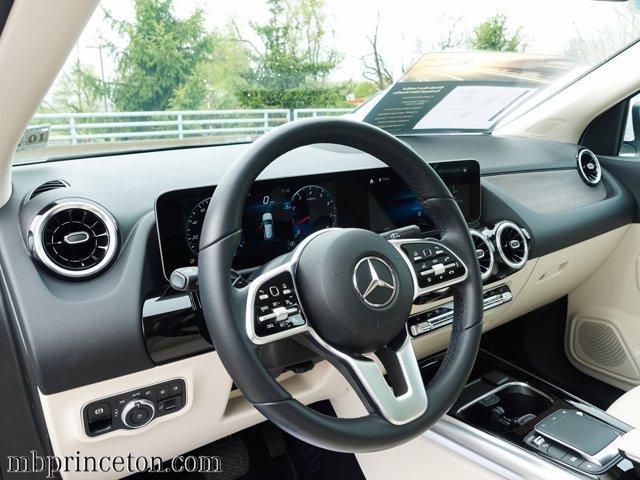 used 2021 Mercedes-Benz GLA 250 car, priced at $33,999