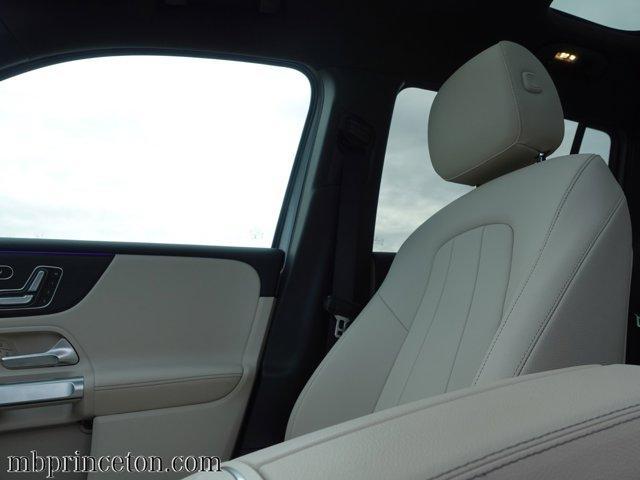 used 2023 Mercedes-Benz GLB 250 car, priced at $40,999