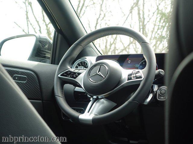 used 2024 Mercedes-Benz GLA 250 car, priced at $40,999