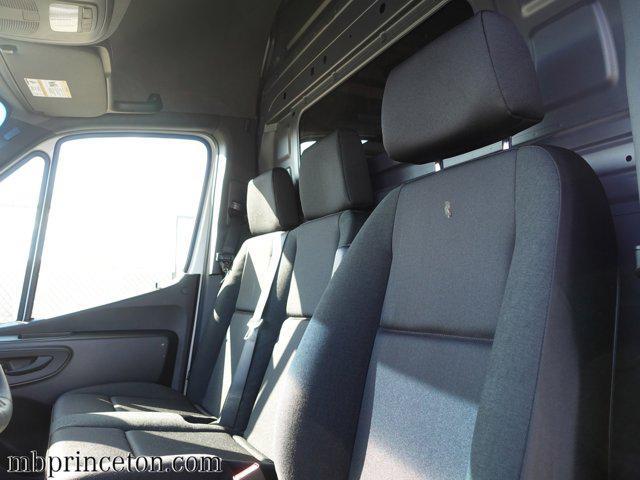 new 2025 Mercedes-Benz Sprinter 2500 car, priced at $64,119