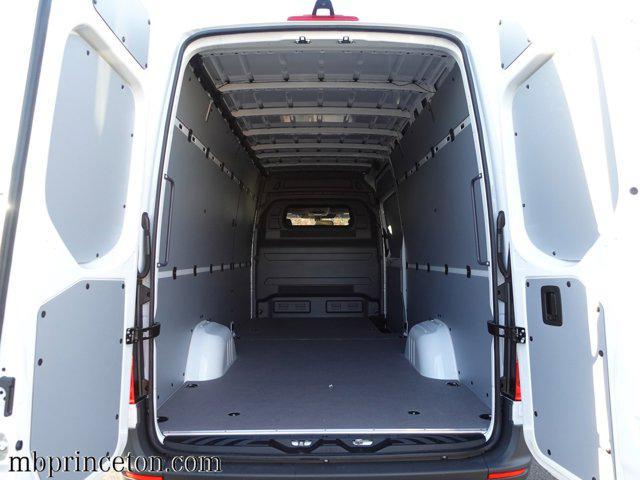 new 2025 Mercedes-Benz Sprinter 2500 car, priced at $69,638