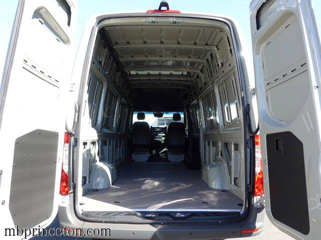 new 2024 Mercedes-Benz Sprinter 2500 car, priced at $77,524