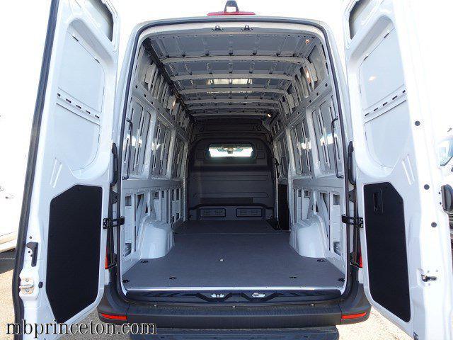 new 2024 Mercedes-Benz Sprinter 2500 car, priced at $84,050