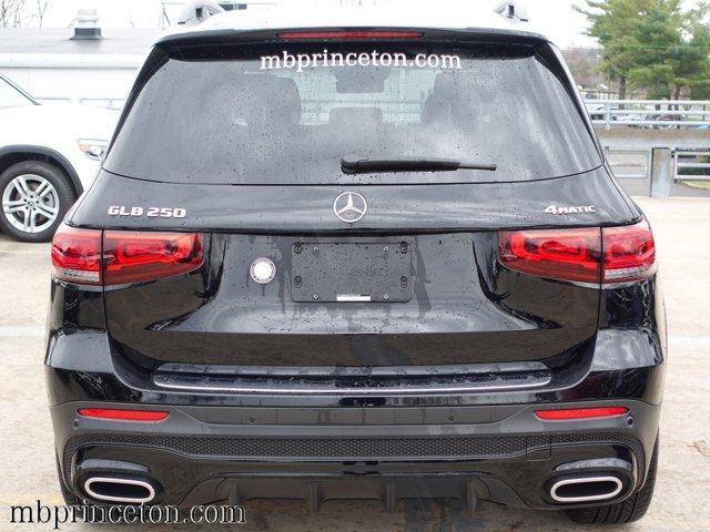 used 2023 Mercedes-Benz GLB 250 car, priced at $47,999
