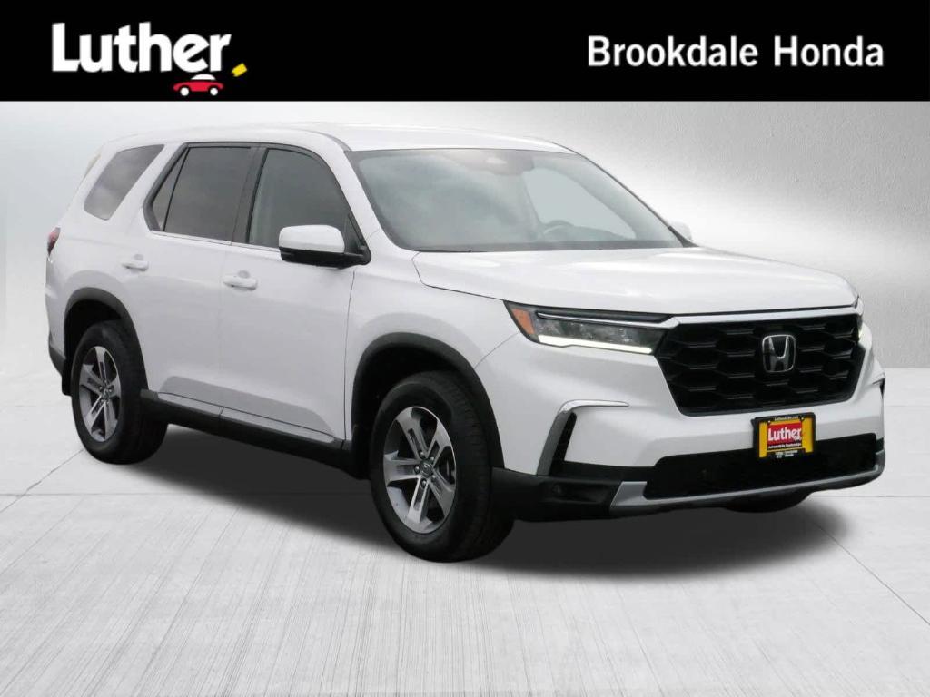 used 2023 Honda Pilot car, priced at $40,995