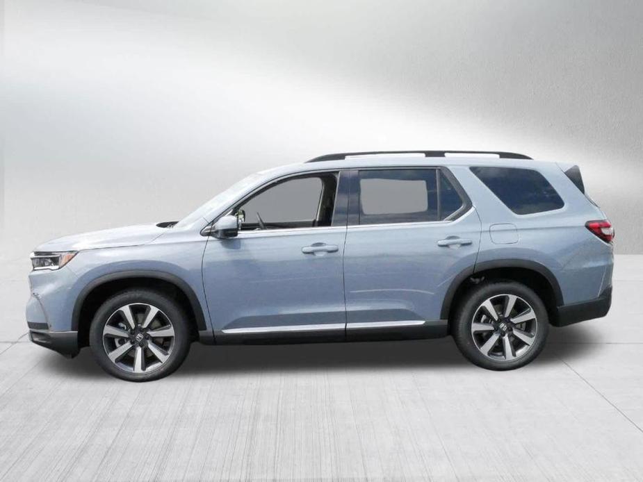 new 2025 Honda Pilot car, priced at $51,450