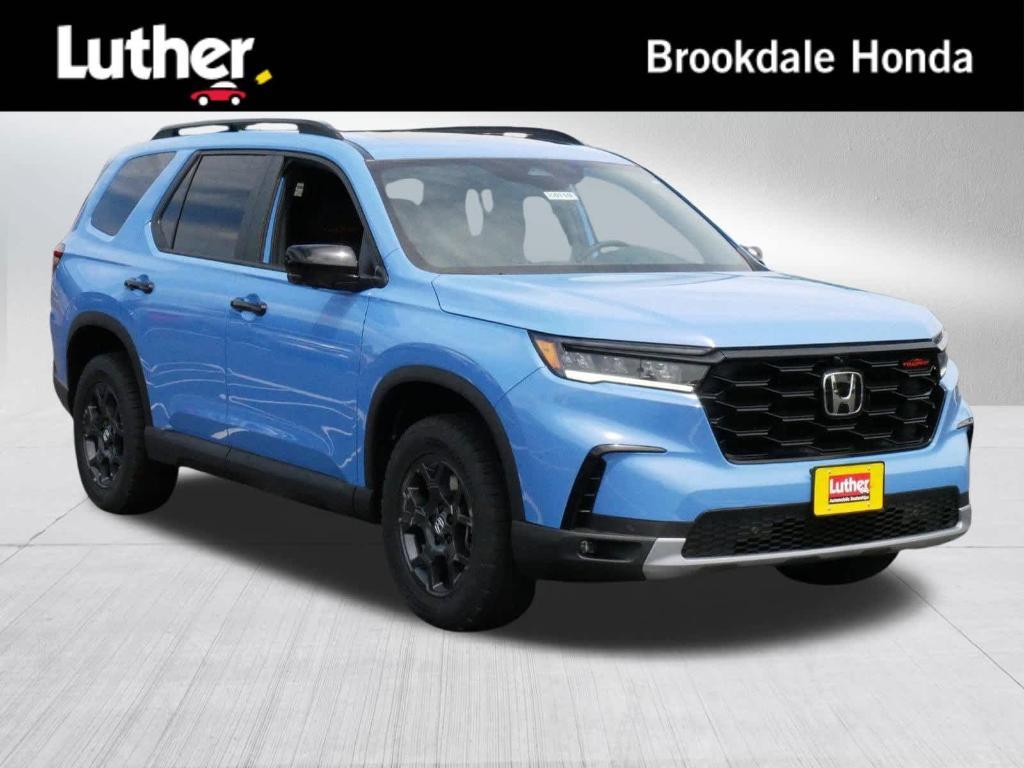 new 2025 Honda Pilot car, priced at $47,577