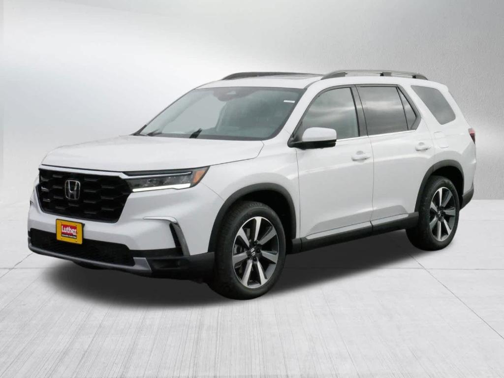 new 2025 Honda Pilot car, priced at $50,639