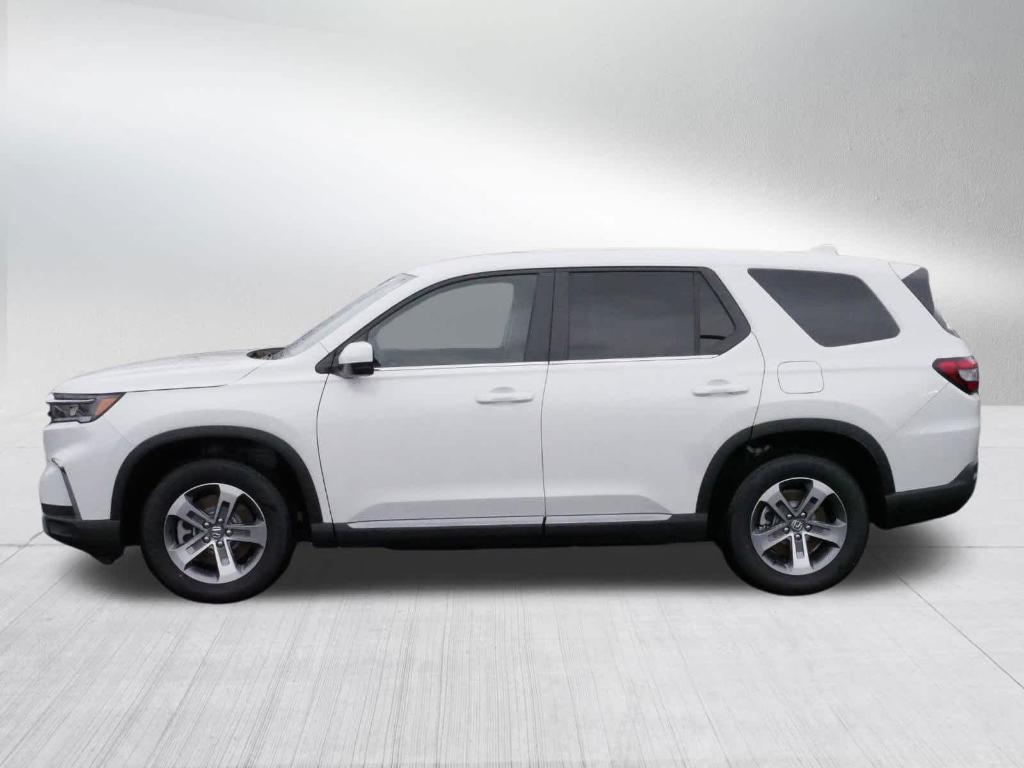 used 2025 Honda Pilot car, priced at $44,995