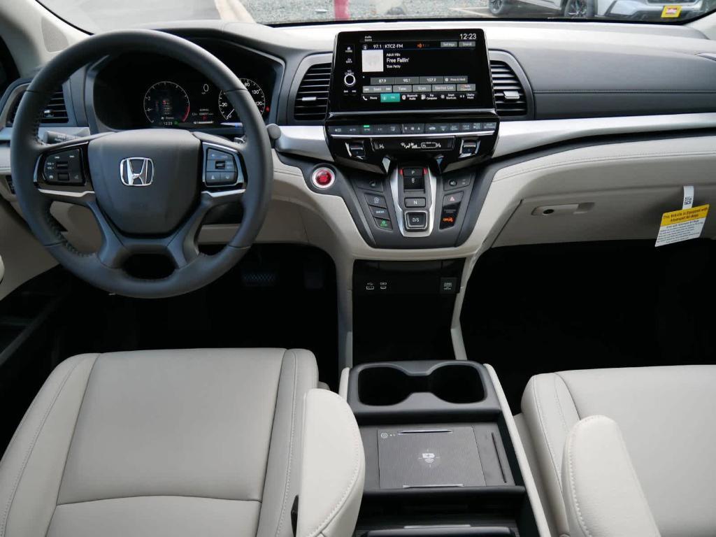 new 2025 Honda Odyssey car, priced at $43,315