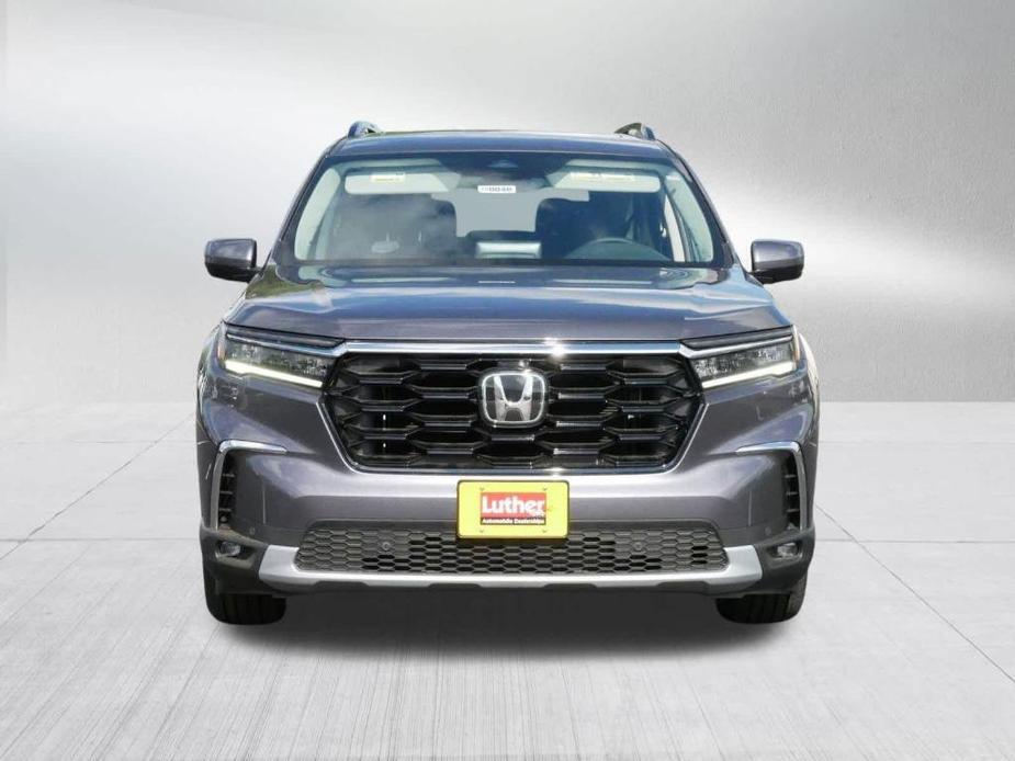 new 2025 Honda Pilot car, priced at $46,634