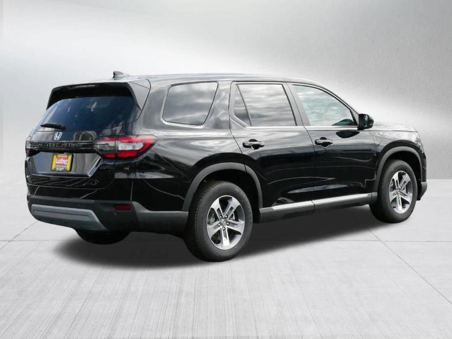 new 2025 Honda Pilot car, priced at $43,699