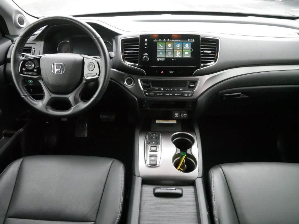 used 2022 Honda Pilot car, priced at $32,495