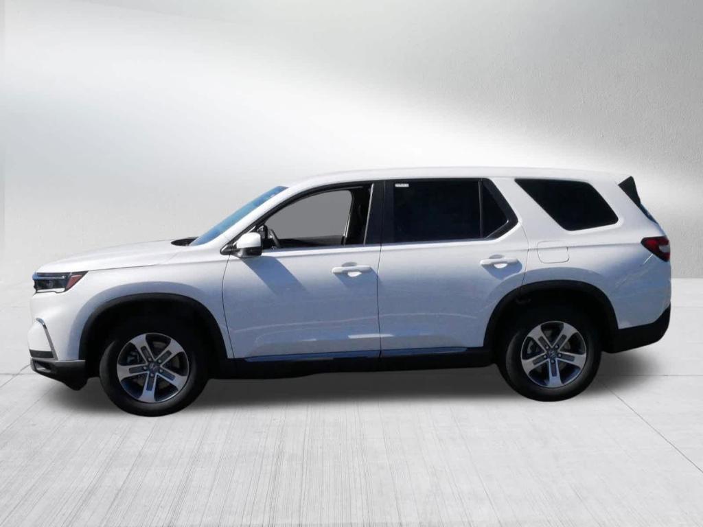 new 2025 Honda Pilot car, priced at $44,036