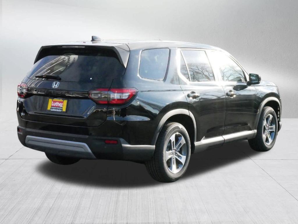 new 2025 Honda Pilot car, priced at $45,487