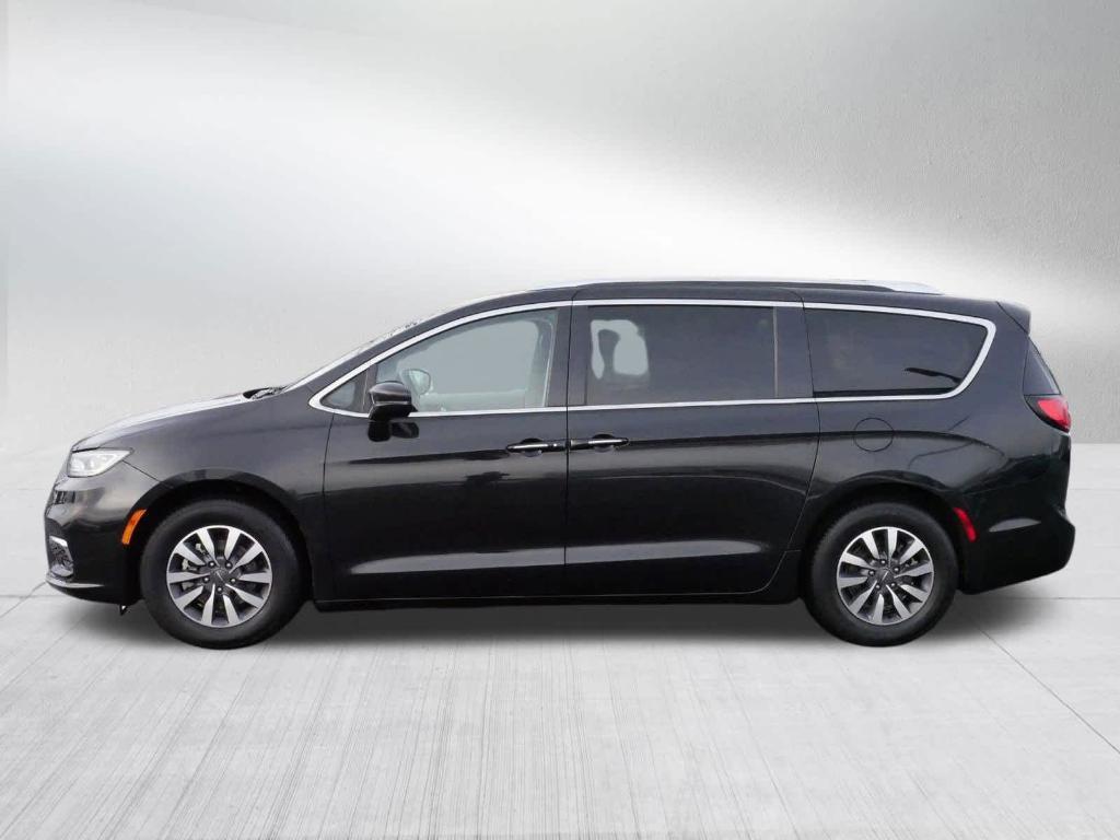 used 2021 Chrysler Pacifica car, priced at $20,795