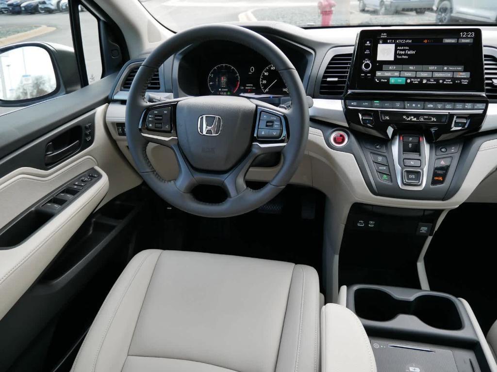 new 2025 Honda Odyssey car, priced at $42,109