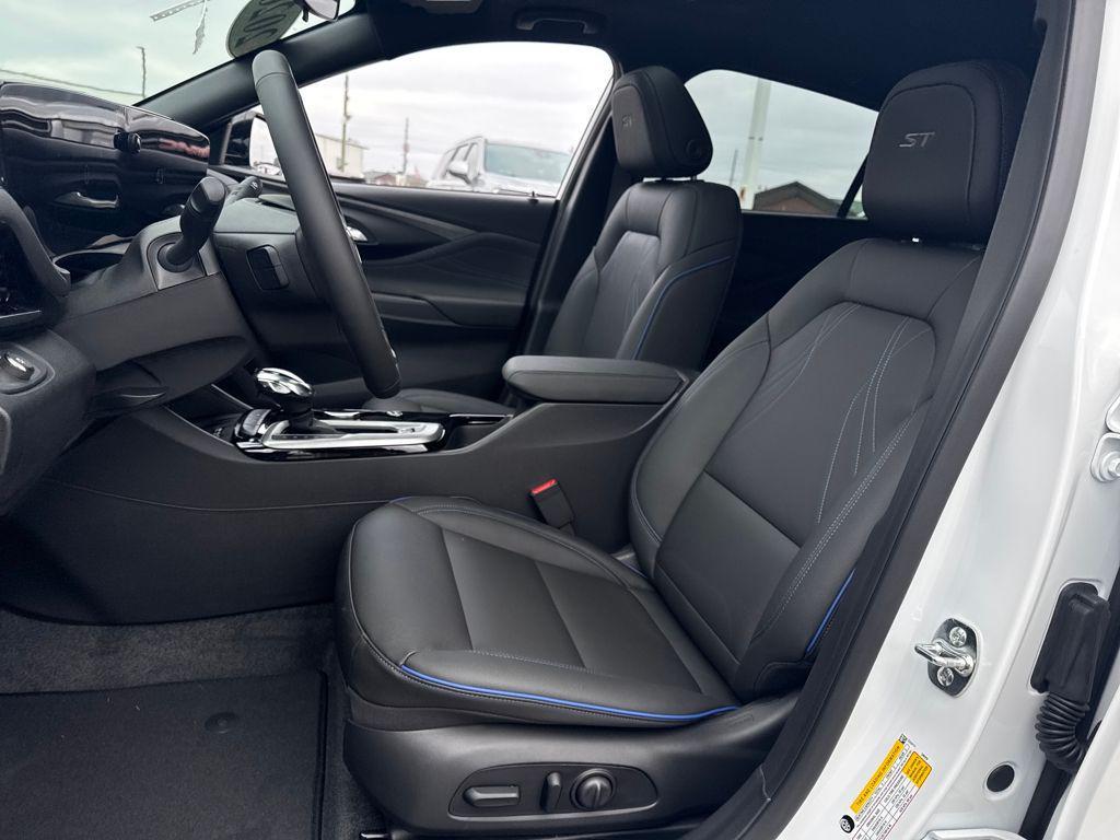 new 2026 Buick Envista car, priced at $30,291