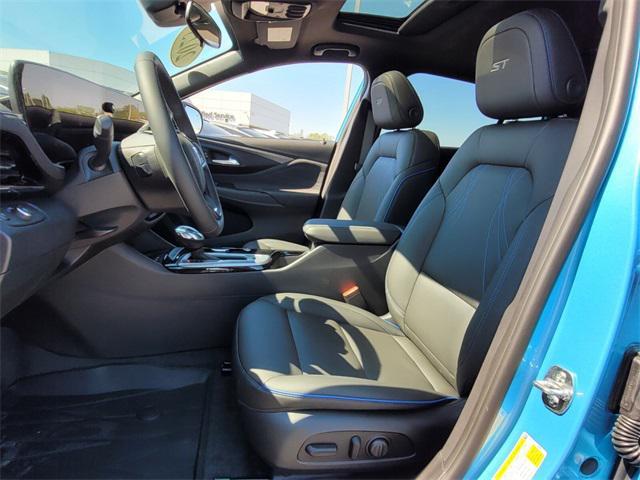 new 2025 Buick Envista car, priced at $30,755